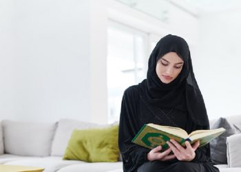 Urgensi Memahami Ilmu Fiqih Wanita