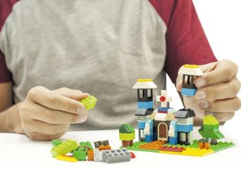 Memilih Mainan untuk Anak sesuai Ajaran Islam