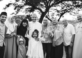 Hal yang Anak Tiru dari Interaksi Ayah dan Ibu