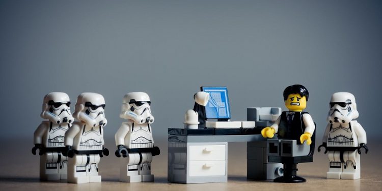 8 Catatan DPR untuk Proses Pengadaan Barang dan Jasa Pemerintah yang Bersumber dari APBN