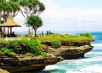 3 Pantai Unik di Indonesia