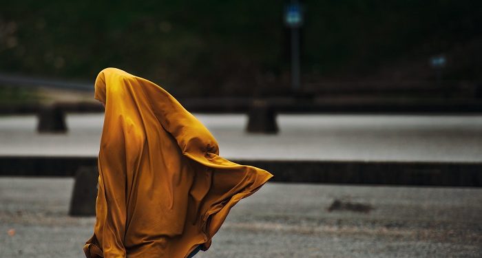 Wajibnya Jilbab Bagi Wanita Muslimah