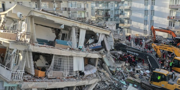 Dunia Menyaksikan Ada 13.654 Gempa Berkekuatan 4 SR atau Lebih pada 2020