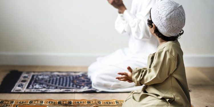 Memahamkan Kebaikan kepada Anak bukan Memaksa