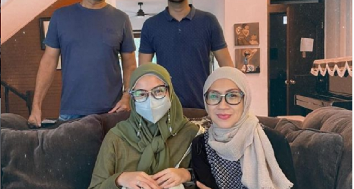 Cerita Revalina S. Temat tentang Adopsi Kucing