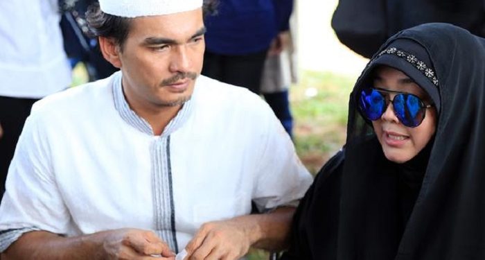 Rina Gunawan Wafat, Sosok Artis yang Sering Ingatkan untuk Shalat dan Umroh