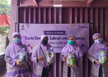 Sejuta Bingkisan Cerahkan Senyum Para Ibu di Jatiasih