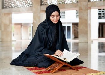 Mukena Siti Khadijah Terinspirasi Keindahan Alam Indonesia