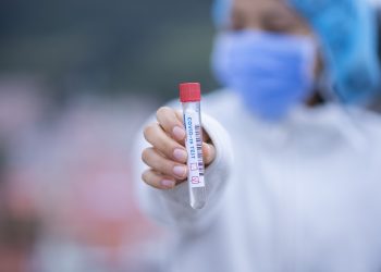 Vaksin Covid-19 Lewat Hidung Diuji Coba di Prancis