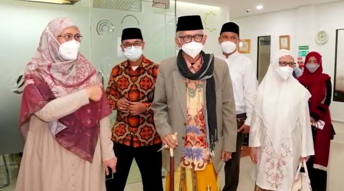 Tantangan Kian Berat, Ini Pesan Kiai Miftach untuk LPPOM MUI