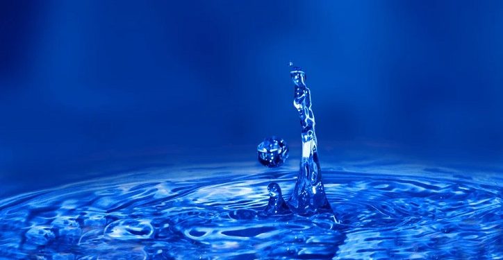 Hukum Menyentuh Kemaluan saat Mandi Wajib