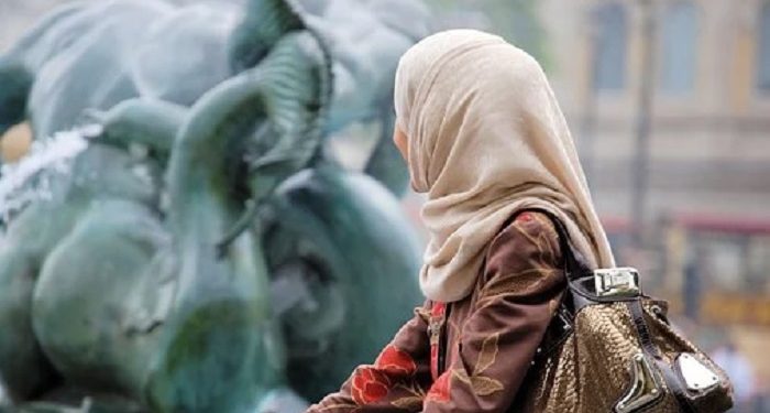 Cara Seorang Istri Menyikapi Suami yang Tidak Memberi Nafkah