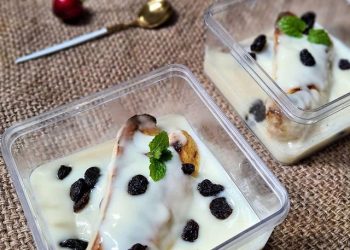 Ide Menu Takjil: Pisang Berendam Saus Fla