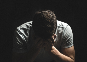 Tidak Berlarut-larut dalam Kesedihan