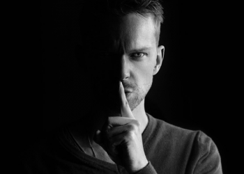 Janganlah Menikah karena Omongan Orang Lain