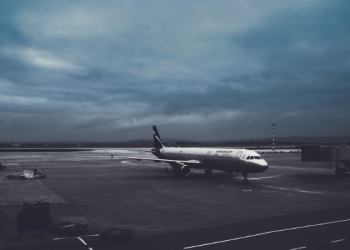 Masyarakat yang Diizinkan Lakukan Perjalanan