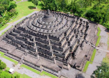 Paket Ngabuburit di Tiga Candi