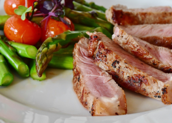 Dampak Buruk Makan Makanan Haram