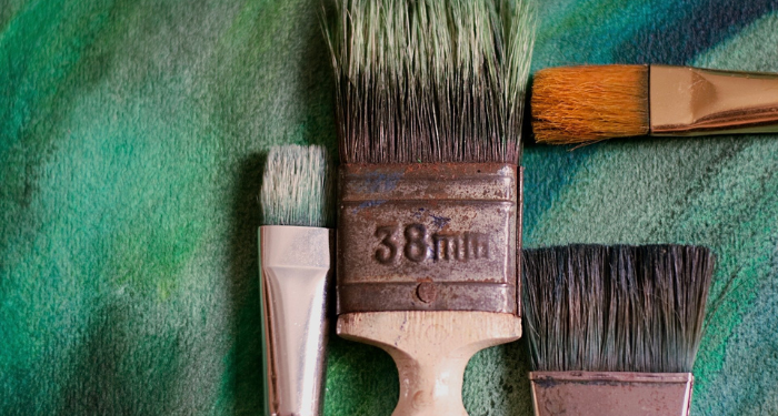 Perhatikan Kuas yang Dipakai Mengoles Makanan