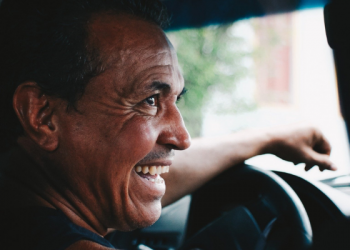 Larangan Menghina Orang Lain