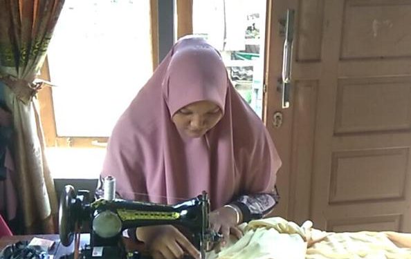 Hobi Mendesain Baju, Juwita Ingin Miliki Butik Sendiri