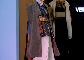 Vee House by Alvy Oktrisni Tampilkan Koleksi Rustic