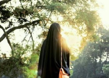 8 Tips Hindari Kulit Belang bagi Muslimah Berhijab