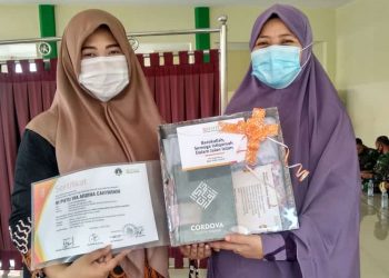 Dai Laznas BMH Bimbing Wanita Masuk Islam
