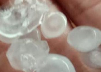 Hujan Es Landa Jatiluhur Bekasi