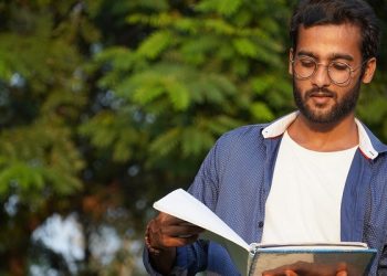 Hukum Belajar Agama karena Mau Jadi Ustaz