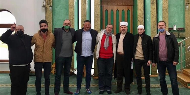 Keponakan Kardinal di Bosnia Masuk Islam