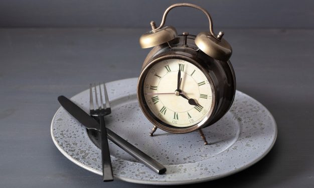 Puasa Solusi Masalah Penyakit di Perut