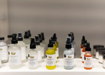 5 Manfaat AHA bisa Mencegah Penuaan Dini