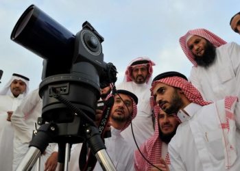 Bulan Tak Terlihat, Ramadan Mulai Selasa