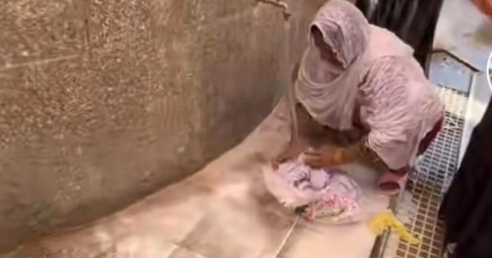 Viral Ibu-Ibu Jemaah Haji Mencuci Baju dengan Air Zamzam Seusai Umroh