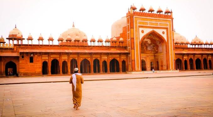 Kiat Sukses Beribadah Optimal di Bulan Ramadan