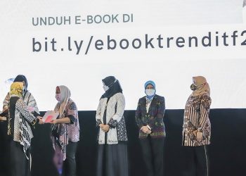 Kemenparekraf Luncurkan e-book Fashion Trend 2021/2022