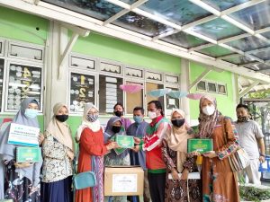 Al Qur'an Braille Bantu Penyandang Tunanetra di Yogyakarta Foto: LAZ Al Azhar Yogyakarta 