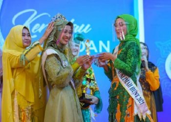 Syahnas Zein Juara Pertama Duta Muslimah Hunt 2021
