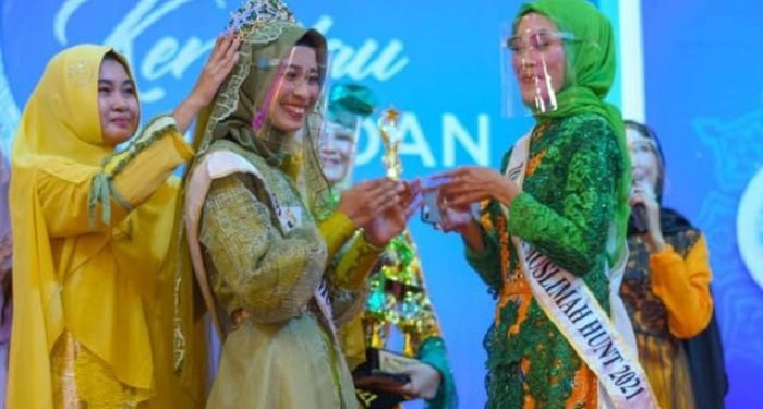 Syahnas Zein Juara Pertama Duta Muslimah Hunt 2021