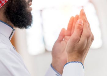 Sunnah Membaca Qunut Witir Mulai Pertengahan Ramadan