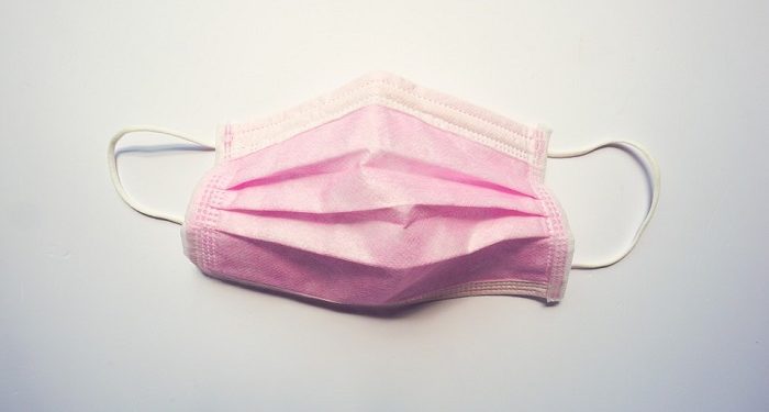 Hukum Shalat Memakai Masker saat Sakit