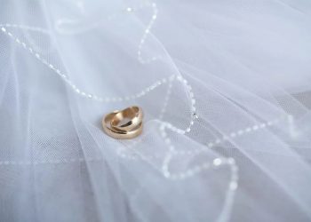 Suami Adalah Surgamu dan Nerakamu