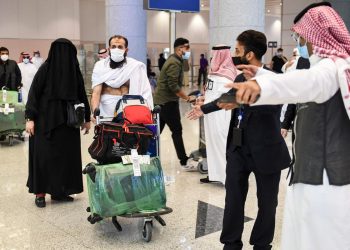 Saudi: Hanya Jamaah Divaksinasi yang Boleh Umrah