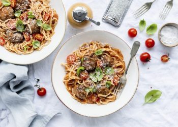 3 Ide Foto Makanan Bukber agar Instagrammable