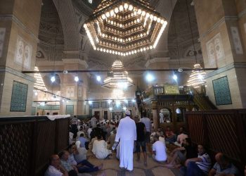 Tunisia Tangguhkan Shalat Tarawih di Masjid