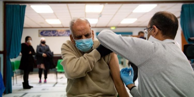 Lebih dari 2.33 Miliar Vaksin Virus Corona Sudah Suntikan di Seluruh Dunia