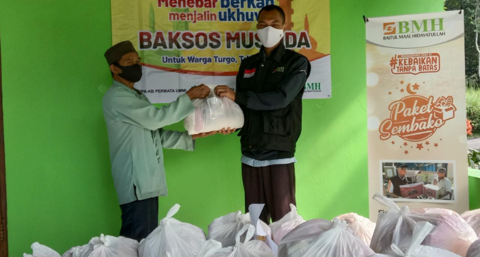 BMH Yogyakarta Salurkan Sembako Gratis