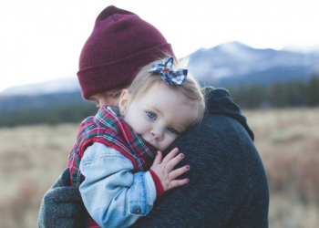 Menjaga Hubungan dengan Orang Tua