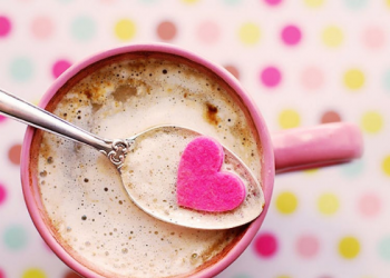 Meraih Hati Sebelum Menasihati